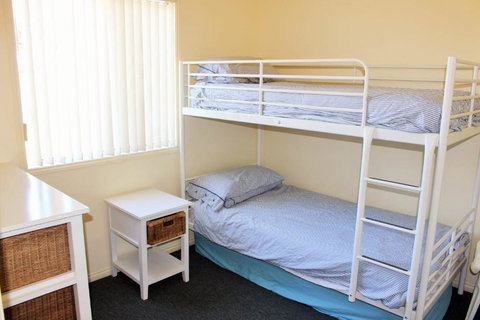 Alton Seas 67 Hargreaves Rd Middleton - No Linen Included - Events Australia 3