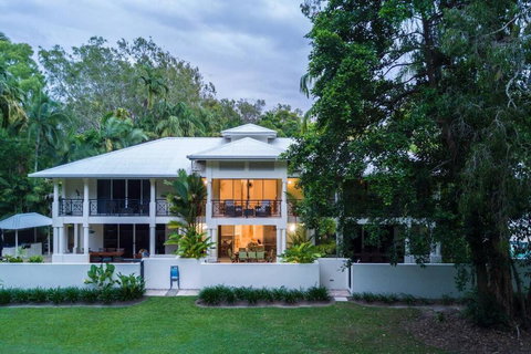 Amaroo Villa - Absolute Beachfront Port Douglas - Events Australia 3