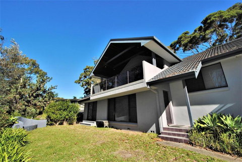 Amazing Views - Belle Escapes Jervis Bay - Events Australia 0