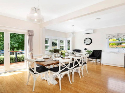 Amber Cottage - Events Australia 2