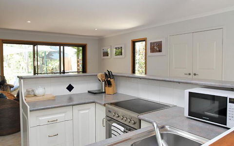 AMITY BEACH BUNGALOW - Events Australia 3
