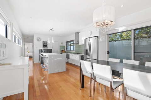 Anderson Pool Premium - Events Australia 4