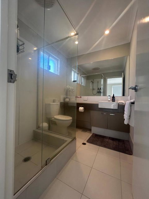 Apartment Close To The Beach - Events Australia 3