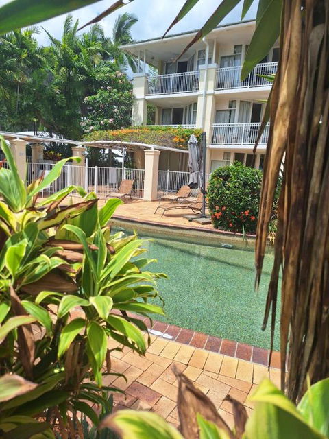 Apartment 12 On Trinity Beach - Events Australia 4