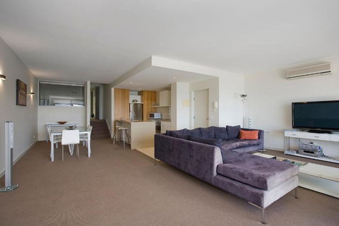 Apartment 15 Kalimna - Events Australia 3