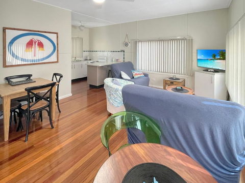 Aqua Cottage - Events Australia 3