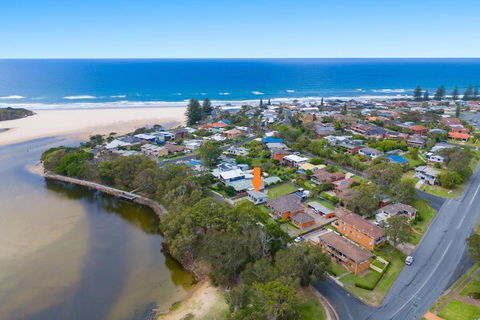 Aqua Cottage - Events Australia 0