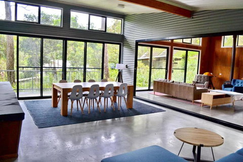 Aranakie- 7 Grey Street Arakoon - Full Linen Provided - Events Australia 1