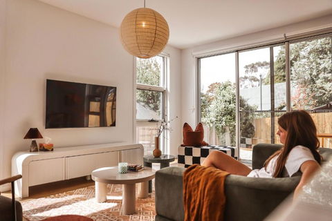 Architect Home With View In Central Hobart - Events Australia 1
