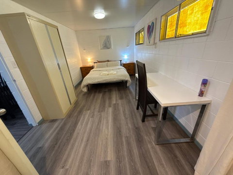 Ascot Studio Home Feel Place - Events Australia 2