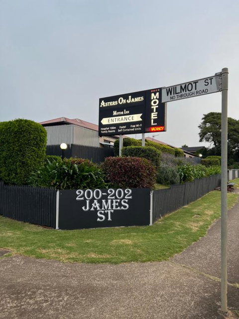Asters On James Motor Inn - Events Australia 1