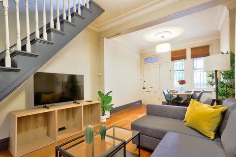 Awesome 2 Bedroom House Surry Hills - Events Australia 0
