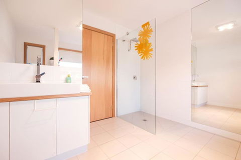 Awesome Beach House Bicheno - Events Australia 3