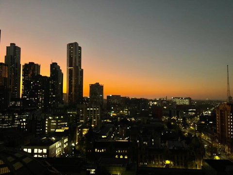 Awesome Melbourne Family Haven With Rooftop Pool - Events Australia 4