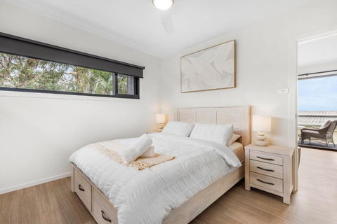 Azure Studio - Ocean Glimpses - 3 Mins Walk To Beach - Events Australia 2