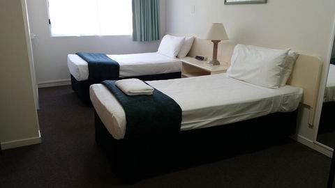 Southport Motel & Apartments - Events Australia 17