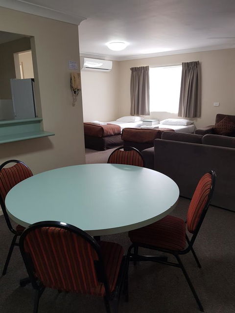 Southport Motel & Apartments - Events Australia 10