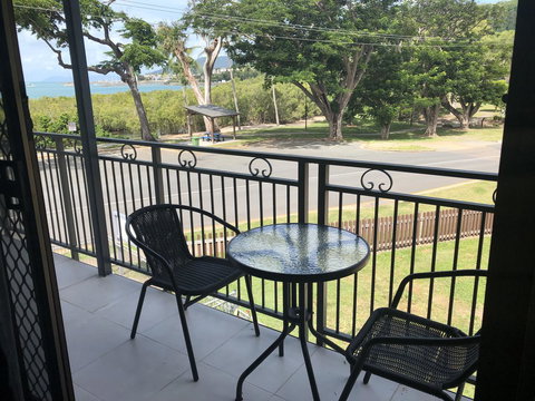 Whitsunday Waterfront Apartments - Events Australia 5