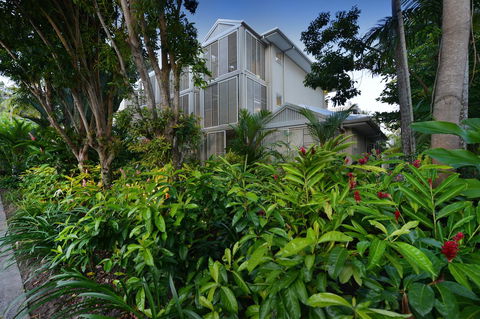 Port Douglas Apartments - Adults Only Oasis - Tourism Bookings 3