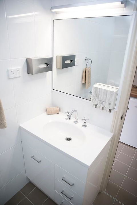 Charleville Motel - Events Australia 13