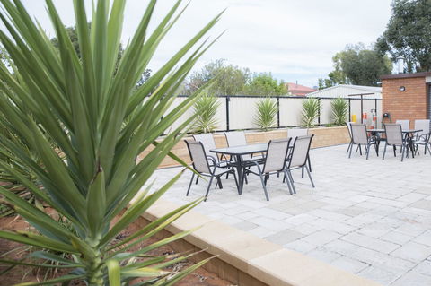 Charleville Motel - Events Australia 22