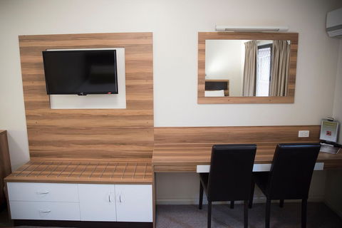 Charleville Motel - Events Australia 10