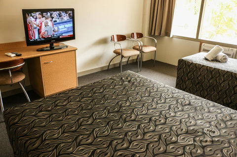 Salisbury Hotel Motel - Tourism Bookings 8