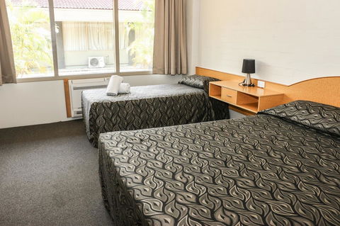 Salisbury Hotel Motel - Tourism Bookings 17
