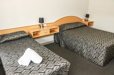 Salisbury Hotel Motel - Tourism Bookings 10