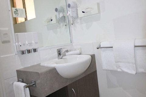 Midlander Motor Inn - Accommodation Europe 10