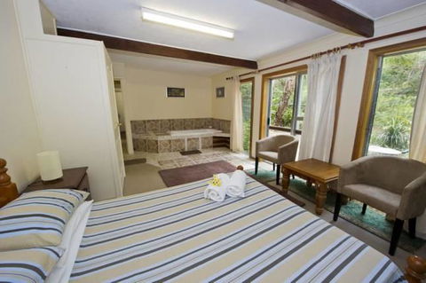 Magnetic Island Holiday House - Tourism Bookings 9