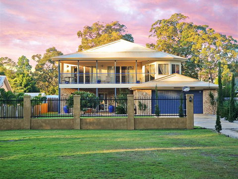 Waterfront At White Patch - Events Australia 2