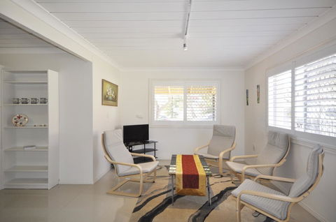 Ocean Wave - Events Australia 10