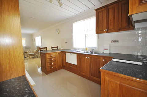 Ocean Wave - Events Australia 7