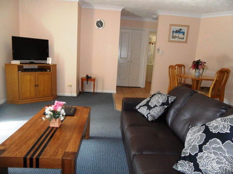 Sylvan Beach Resort - Tourism Bookings 24