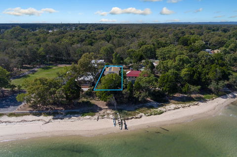 Bribie Beach House - Events Australia 15