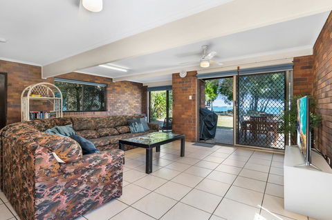 Bribie Beach House - Events Australia 7
