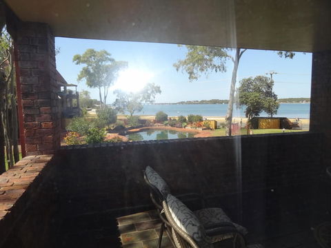 The Gums Anchorage - Tourism Bookings 2