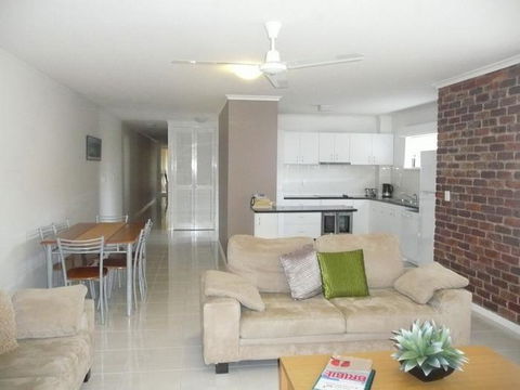 The Gums Anchorage - Tourism Bookings 31