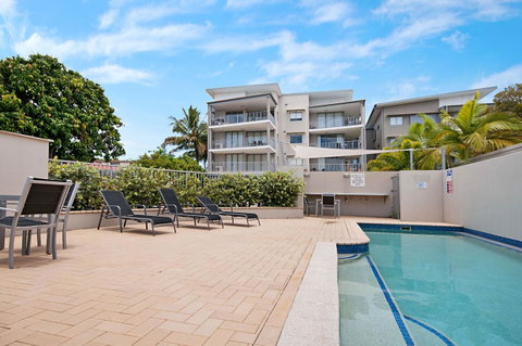 Spectacular Unit Overlooking Pumicestone Passage - Welsby Pde, Bongaree - Tourism Bookings 5