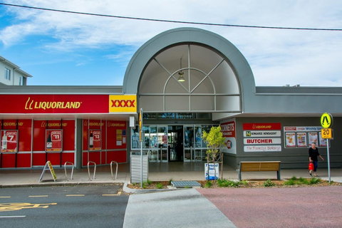 Spectacular Unit Overlooking Pumicestone Passage - Welsby Pde, Bongaree - Tourism Bookings 14