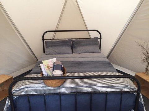Flinders Island Glamping - Events Australia 19