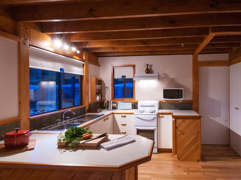 Parnella Adventure Bay, Bruny Island - Events Australia 12