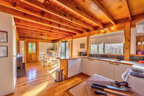 Parnella Adventure Bay, Bruny Island - Events Australia 6