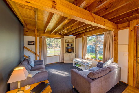 Parnella Adventure Bay, Bruny Island - Events Australia 1