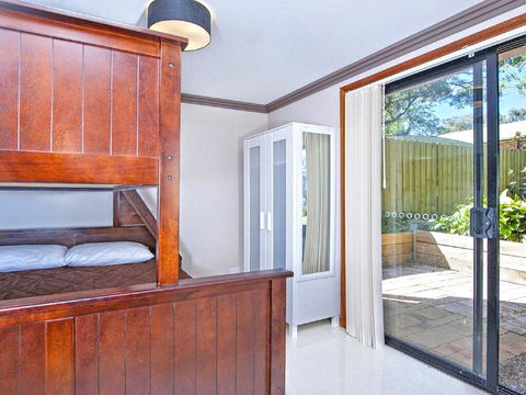 'Beach Break 2', 2/10 Lionel St - Downstairs Unit With Aircon - Events Australia 1