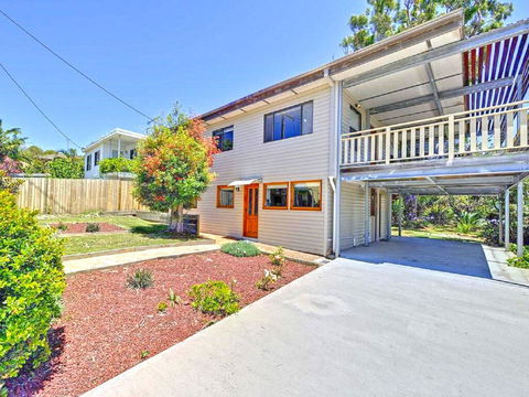 'Beach Break 2', 2/10 Lionel St - Downstairs Unit With Aircon - Events Australia 0