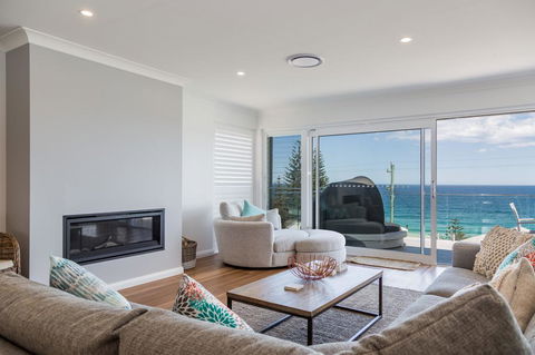 'Salt & Light' Mollymook - Events Australia 3
