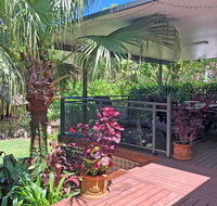 'Sandy Palms' 28 Moorooba Cr - Beautiful Home with Wifi Air-con and Boat Parking - Events Australia