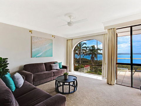 'The Bay', 25 Wallawa Rd - Huge Home With Aircon, Spectacular Views & Chromecast - Tourism Bookings 2